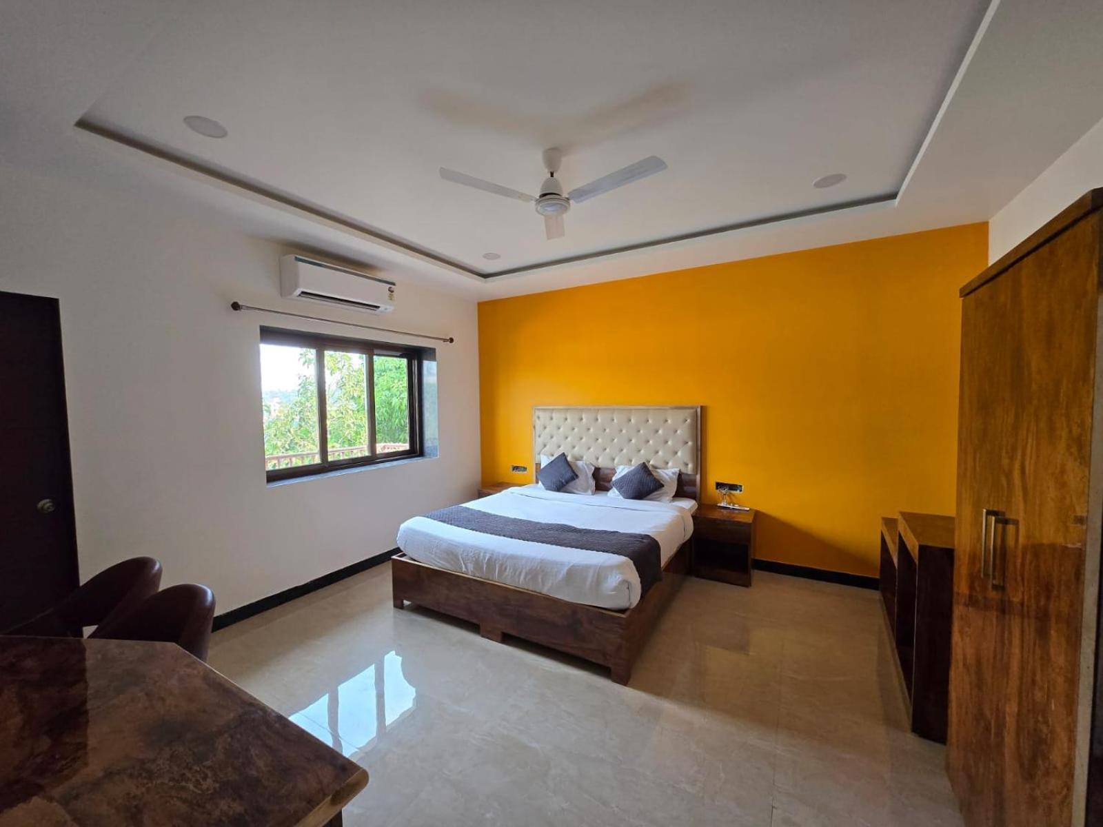 Hill View Hotel By Bil Lonavala Exteriör bild