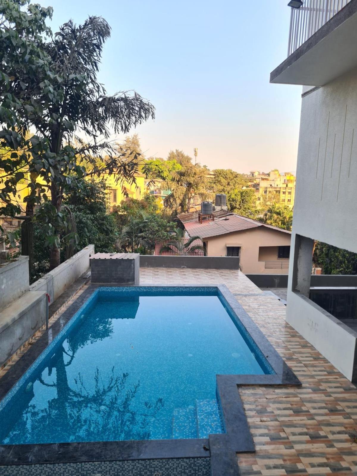 Hill View Hotel By Bil Lonavala Exteriör bild