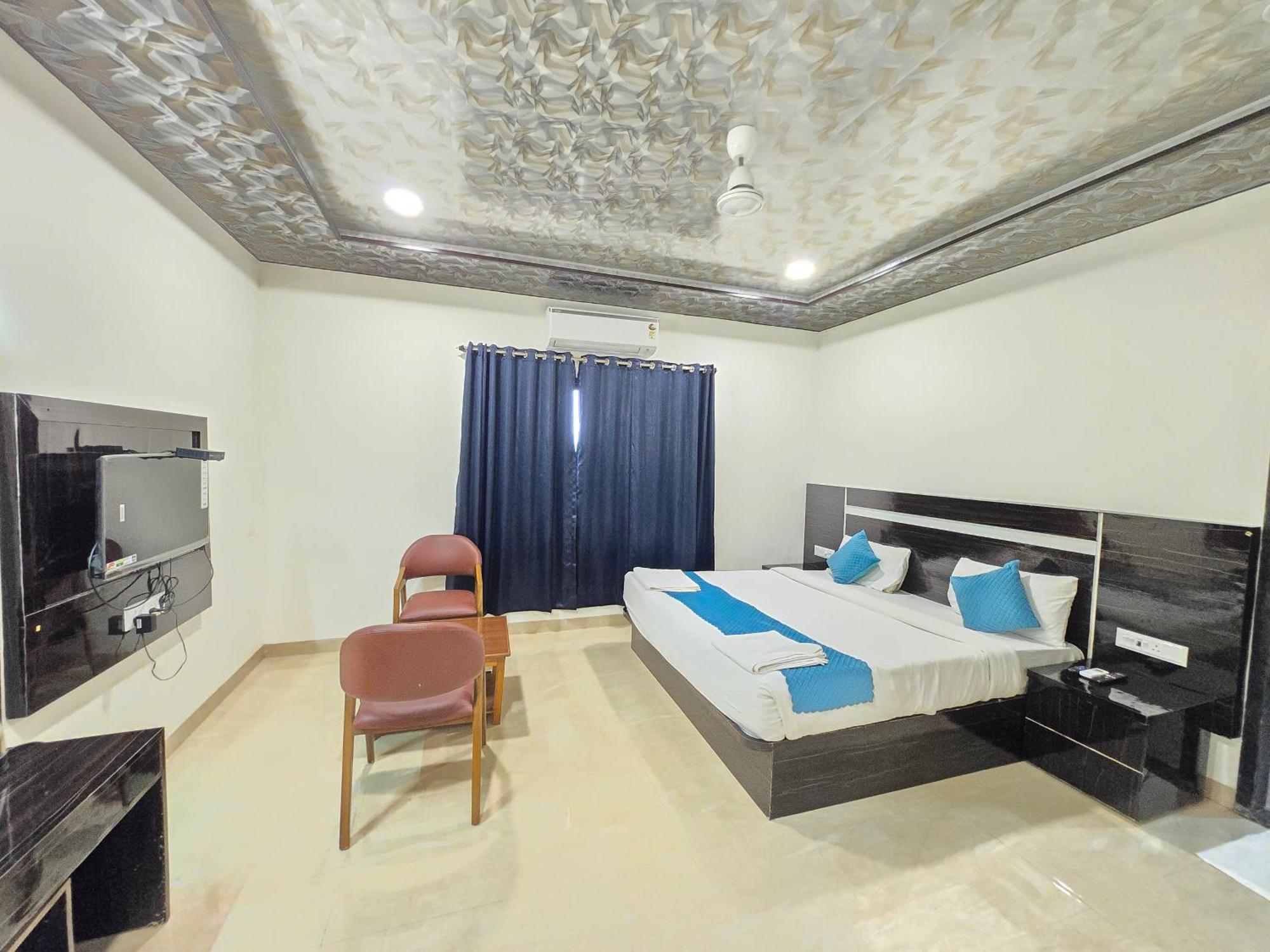Hill View Hotel By Bil Lonavala Exteriör bild