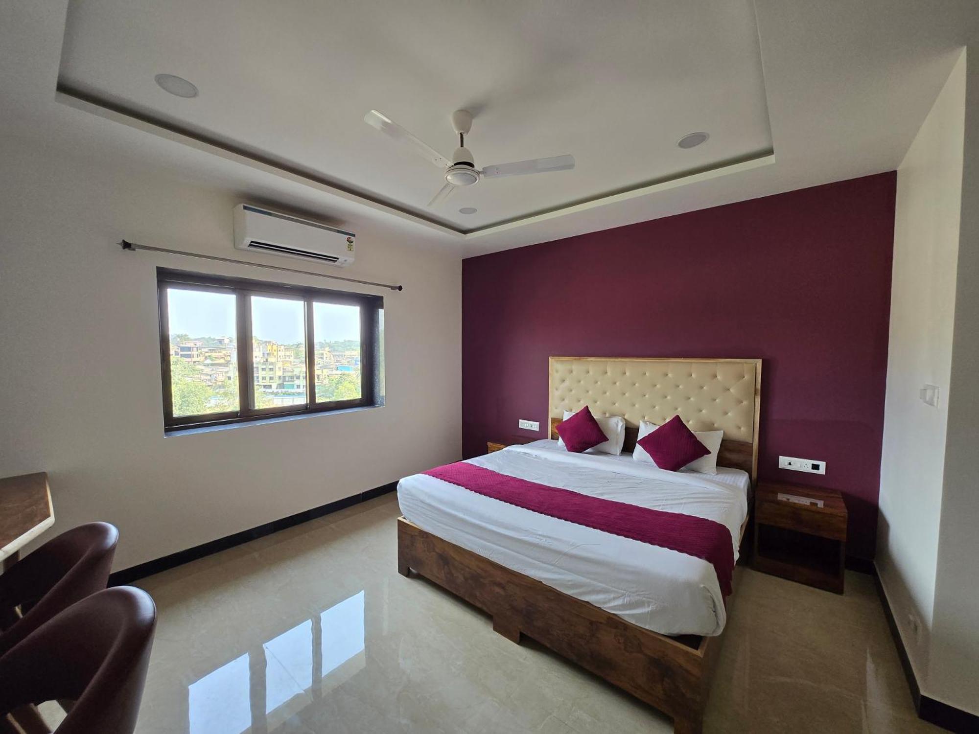 Hill View Hotel By Bil Lonavala Exteriör bild