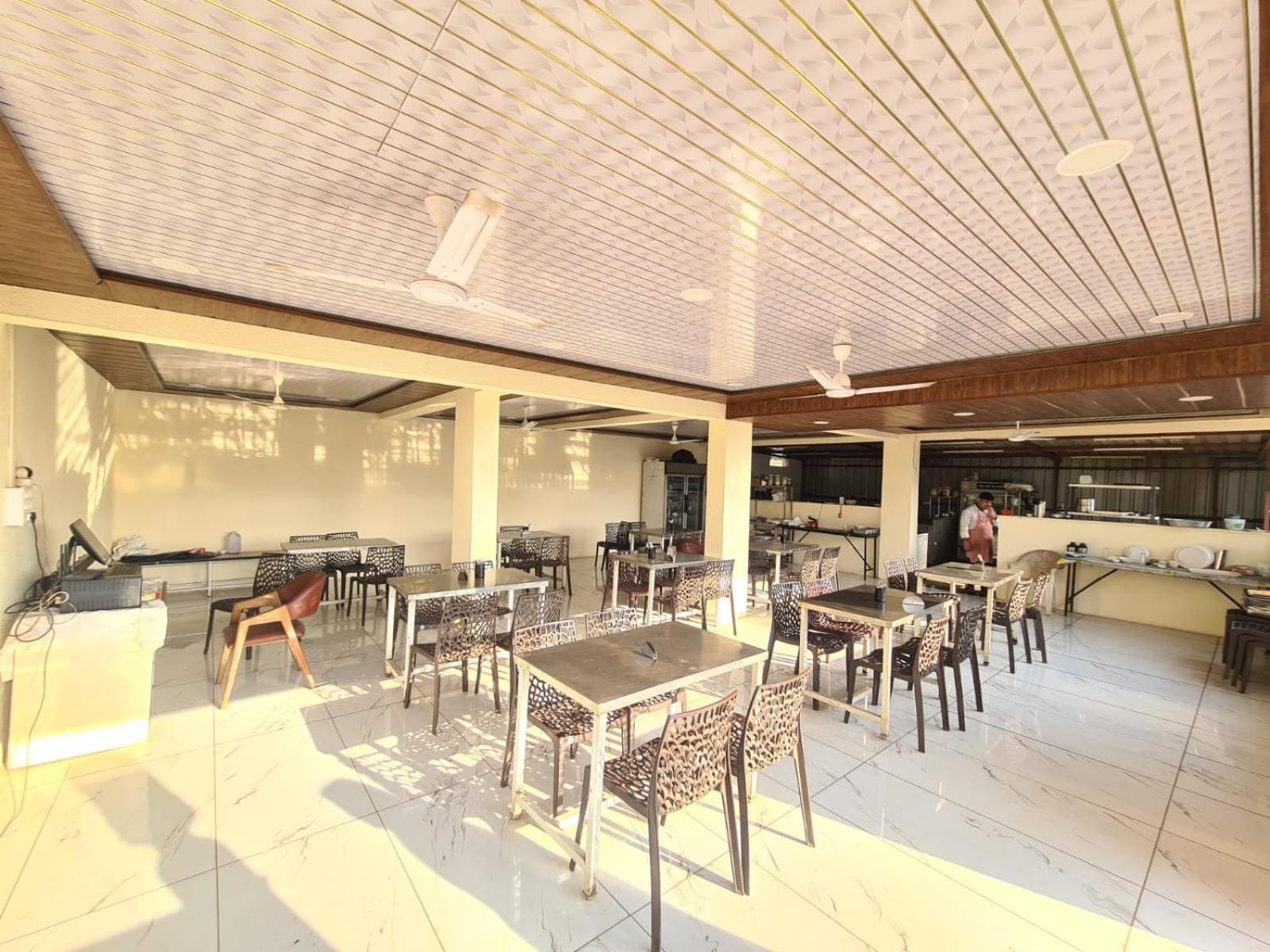 Hill View Hotel By Bil Lonavala Exteriör bild